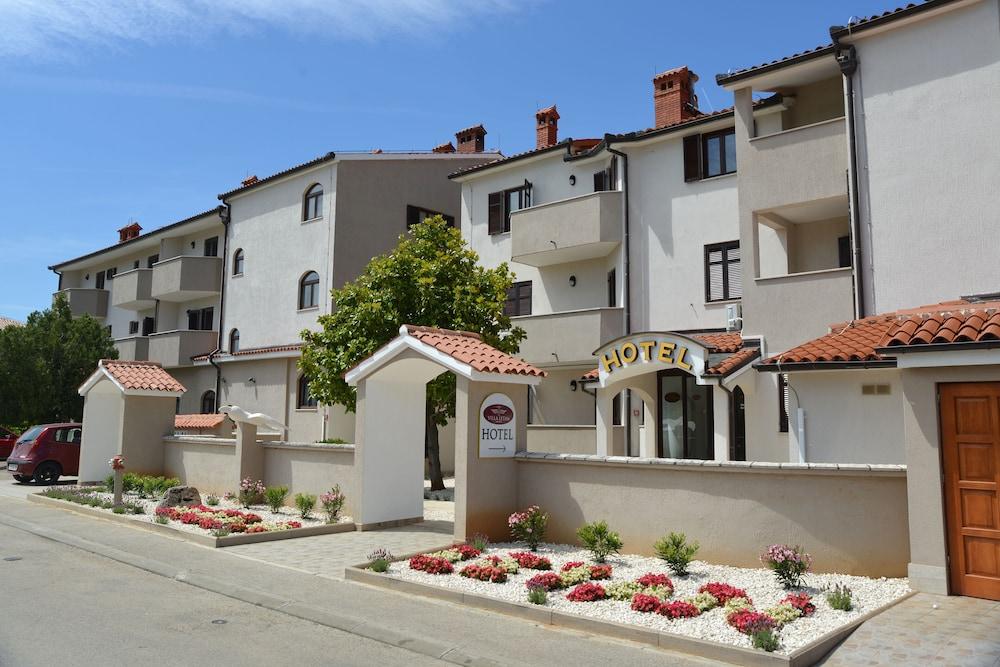 Hotel Villa Letan Fazana Exterior photo