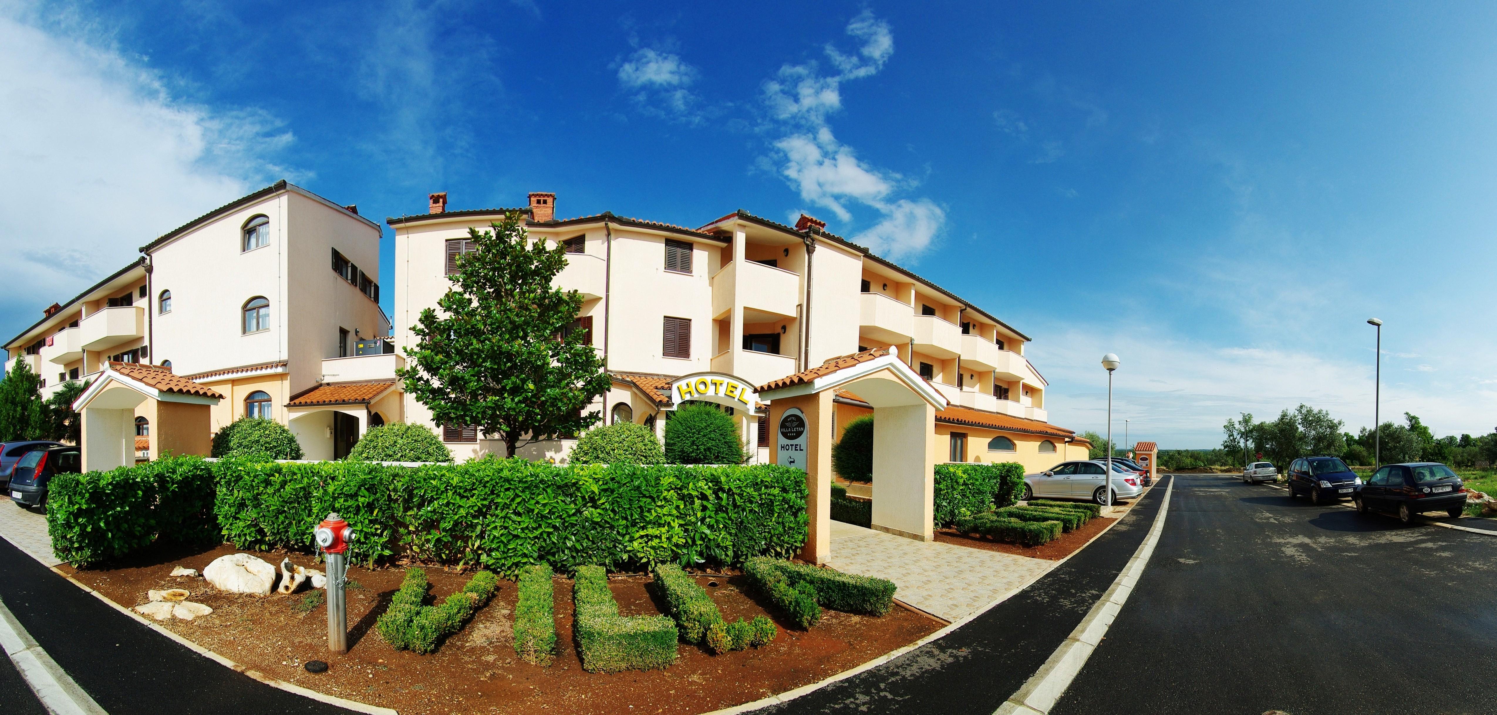 Hotel Villa Letan Fazana Exterior photo