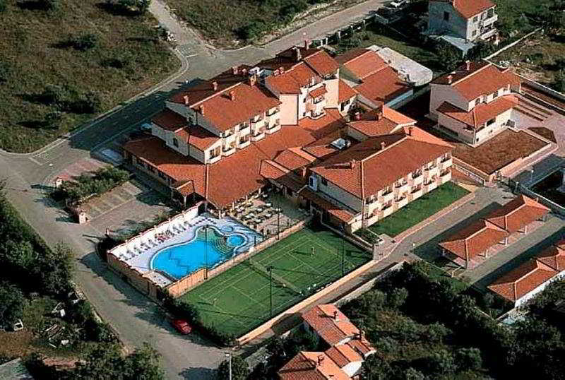 Hotel Villa Letan Fazana Exterior photo