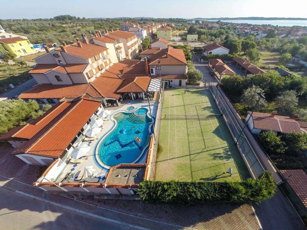 Hotel Villa Letan Fazana Exterior photo